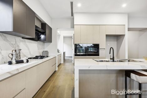 Property photo of 7 Standard Avenue Box Hill VIC 3128