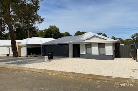 17b Wood Ave, Waroona, WA 6215