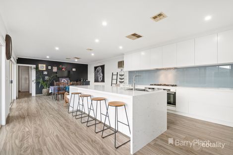 Property photo of 6 Roosevelt Court Dingley Village VIC 3172