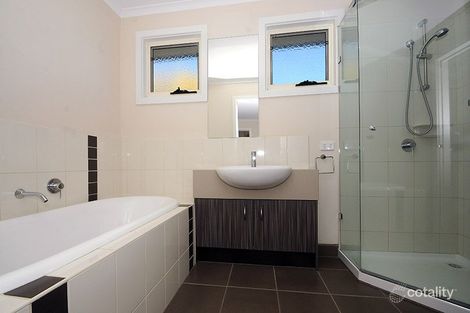 Property photo of 2/4 Gnarwin Street Mount Waverley VIC 3149