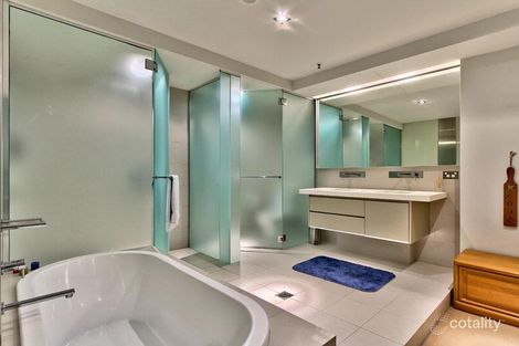 Property photo of 2332/32 Refinery Parade New Farm QLD 4005