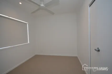 Property photo of 10 Davis Way Walloon QLD 4306