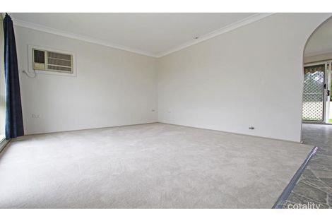 Property photo of 19 Farnol Place Watanobbi NSW 2259
