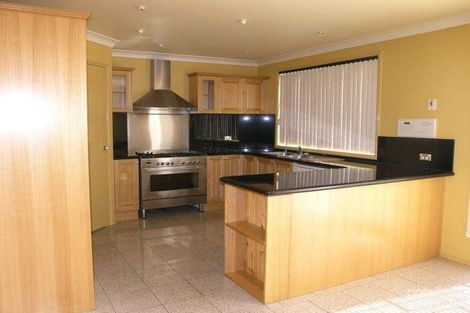Property photo of 3 Hovea Court Voyager Point NSW 2172