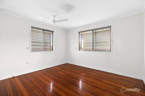 Property photo of 25 Cresthaven Drive Mansfield QLD 4122