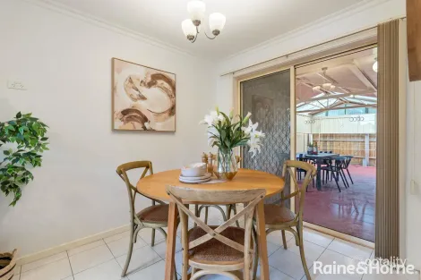 Property photo of 2/7 Hazel Grove Pascoe Vale VIC 3044