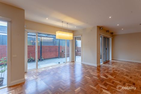 Property photo of 2A Hillcrest Avenue Kew VIC 3101
