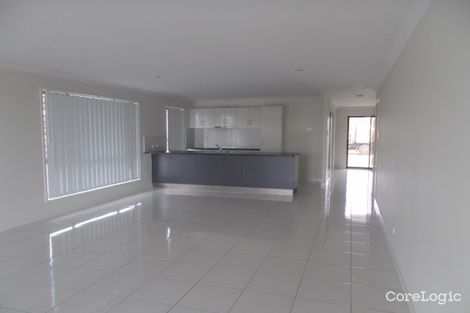 Property photo of 22 Hinkler Court Rural View QLD 4740