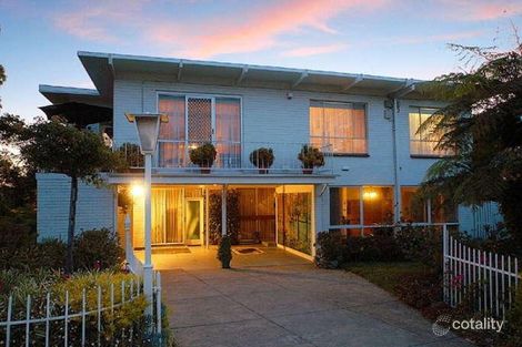 Property photo of 38 Hillside Road Mount Waverley VIC 3149