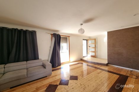 Property photo of 23 Barcombe Way Gosnells WA 6110