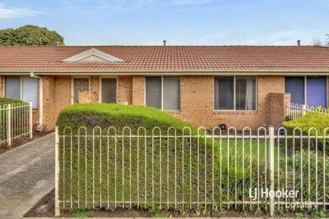 Property photo of 5/16-18 Russell Street Werribee VIC 3030