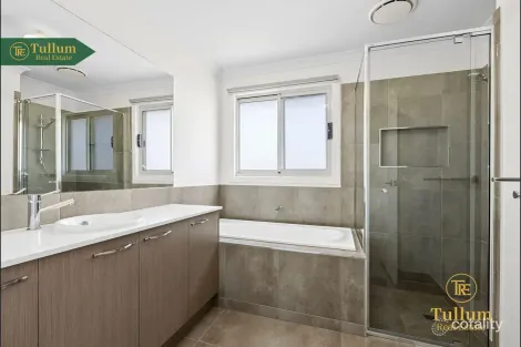 Property photo of 3 Neilrex Court Cranbourne East VIC 3977