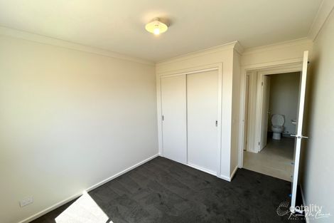 Property photo of 55 Coach Circuit Pakenham VIC 3810
