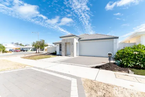 25 Pantropical Loop, Alkimos, WA 6038