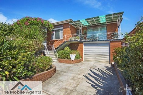 786 The Horsley Dr, Smithfield, NSW 2164