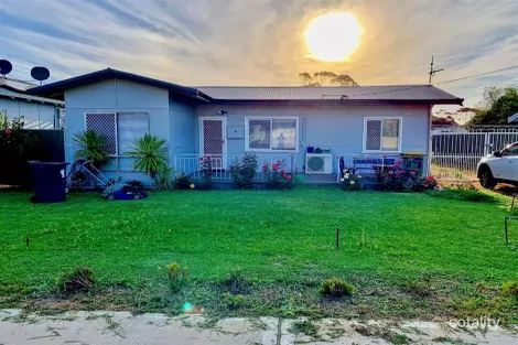 4 Melbourne St, Moora, WA 6510