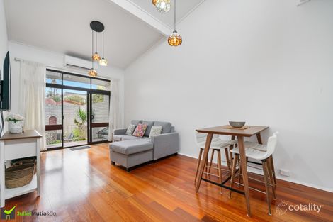 Property photo of 4/4-8 The Crescent Blue Bay NSW 2261