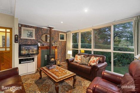 Property photo of 24 Yarraduct Place South Croydon VIC 3136