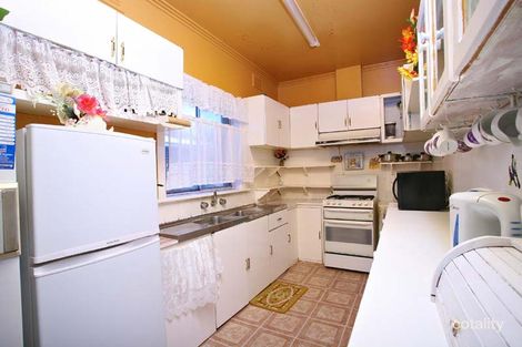 Property photo of 30 Sandford Avenue Sunshine North VIC 3020