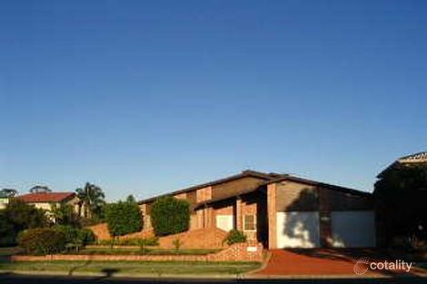 10 Melbourne Rd, St Johns Park, NSW 2176