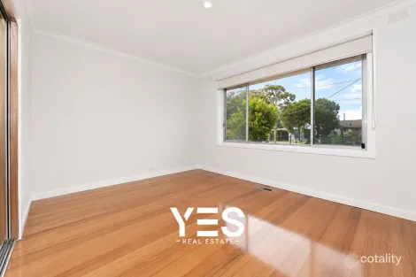 Property photo of 17 Malcolm Crescent Keysborough VIC 3173