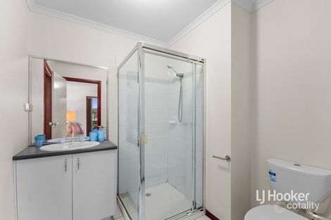 Property photo of 5 Shelley Place Hoppers Crossing VIC 3029