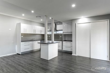 Property photo of 33 Chisholm Crescent Bradbury NSW 2560
