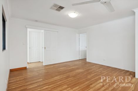 Property photo of 26 Combewood Loop Carramar WA 6031