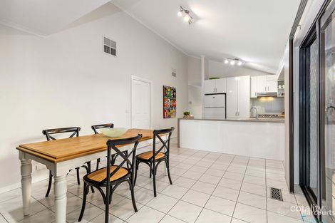 Property photo of 24 Packard Course Mill Park VIC 3082