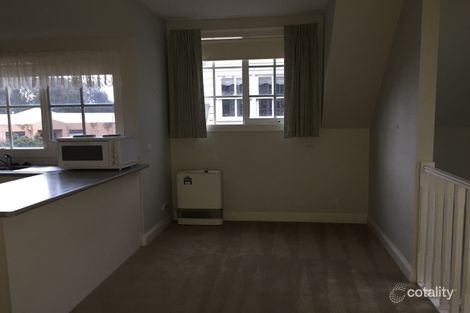 Property photo of 11 Samuel Court Woodend VIC 3442