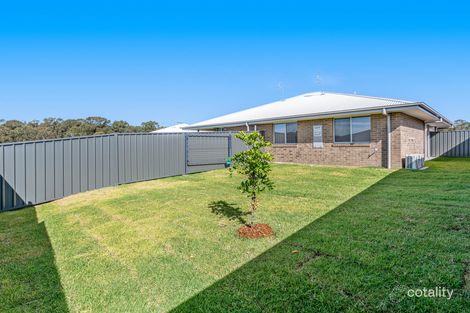 Property photo of 2/11 Berwick Avenue Heddon Greta NSW 2321
