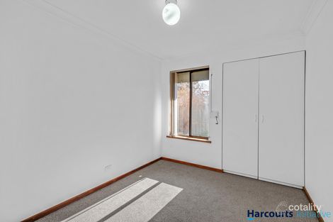 Property photo of 18 Woolerong Walk Marangaroo WA 6064