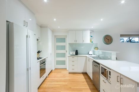 Property photo of 27 Flinders Avenue Hillarys WA 6025