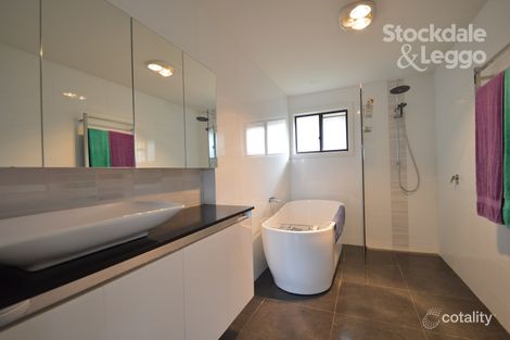 Property photo of 31 Hulme Drive Wangaratta VIC 3677