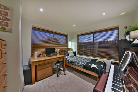 Property photo of 2 Bennevis Turn Kinross WA 6028