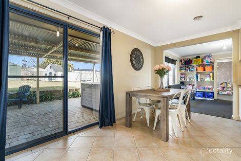 Property photo of 5 Vidler Place Blayney NSW 2799