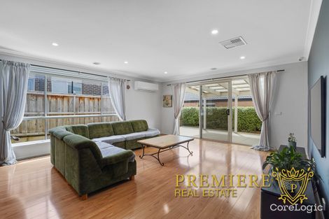 Property photo of 3 Embling Street Pakenham VIC 3810