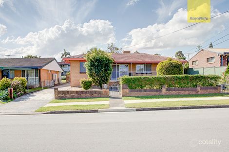 Property photo of 10 Pine Drive Woodridge QLD 4114