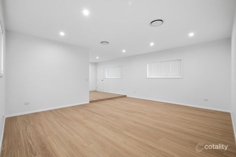 Property photo of 20 Parkland Avenue Macquarie Fields NSW 2564