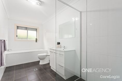 Property photo of 3 Chaplin Place Albion Park NSW 2527