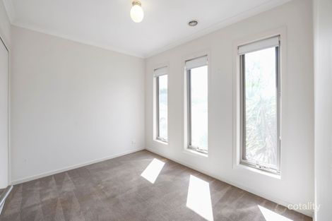 Property photo of 32 Starboard Drive Doreen VIC 3754