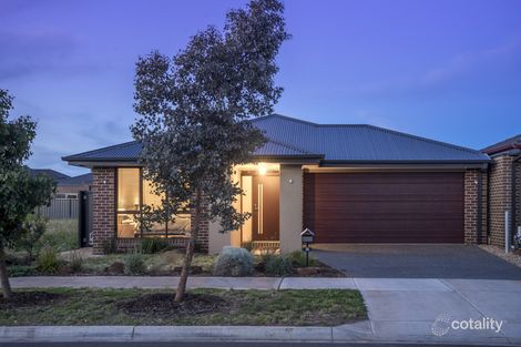 Property photo of 13 Freemont Circuit Truganina VIC 3029