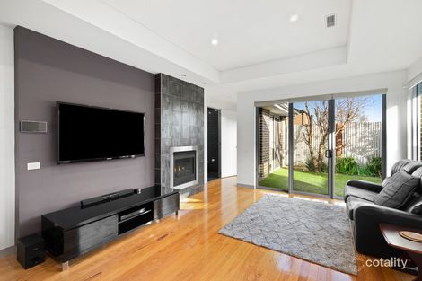 Property photo of 39 Palm Beach Crescent Mount Waverley VIC 3149