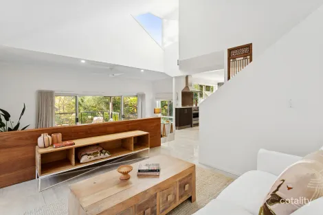 Property photo of 28 Killara Street Currumbin Waters QLD 4223