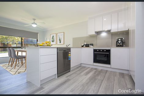 Property photo of 4/145 Central Street Labrador QLD 4215