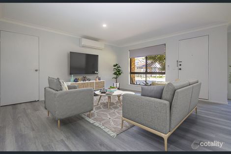 Property photo of 4/145 Central Street Labrador QLD 4215