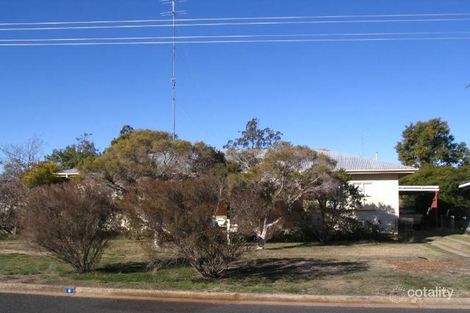 8 Condamine St, Miles, QLD 4415