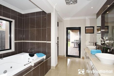 Property photo of 26 Sheldon Drive Berwick VIC 3806
