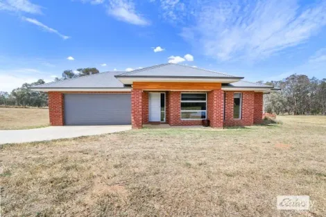 35 Elizabeth St, Gerogery, NSW 2642