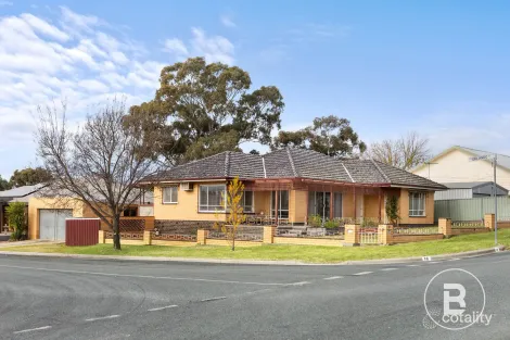 Property photo of 18 Fry Street Eaglehawk VIC 3556